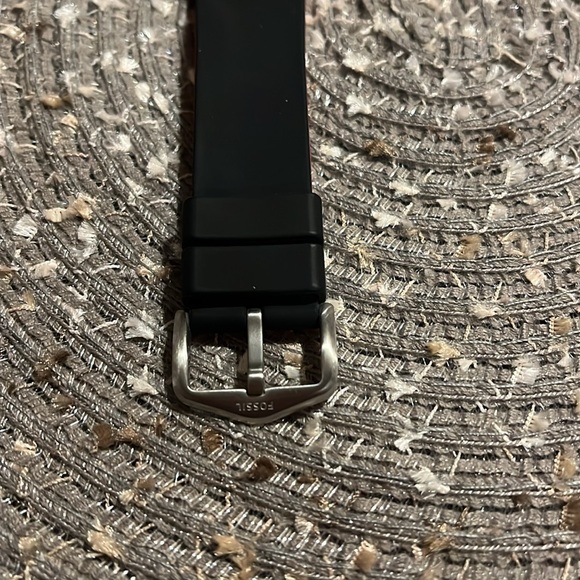 Fossil model 8 Forrester Red Dial Wristwatch with Black Strap - Picture 7 of 10